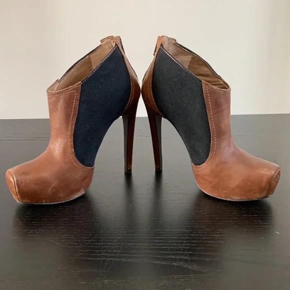 JESSICA SIMPSON distressed leather ankle bootie - Picture 12 of 16